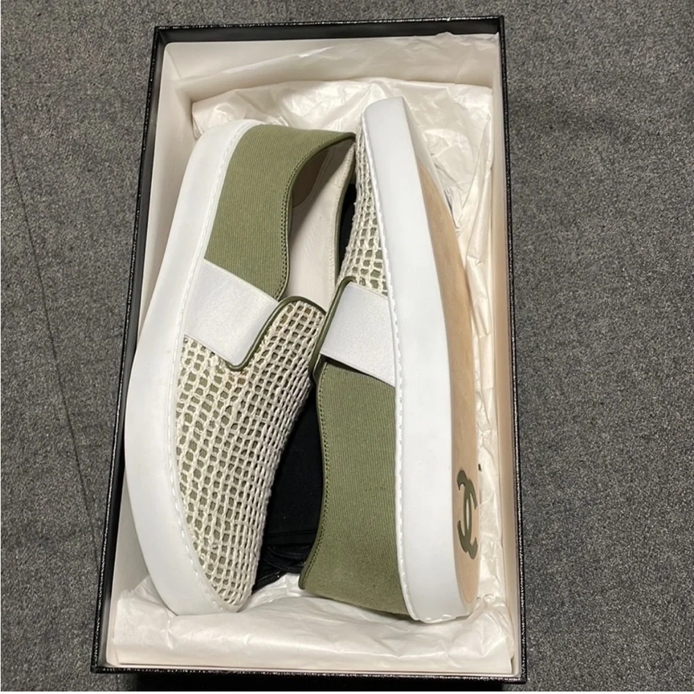 Chanel slip on sneakers, 40.5, NWT - Picture 3 of 10
